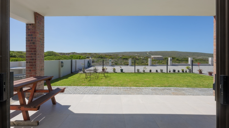 To Let 3 Bedroom Property for Rent in Agulhas Western Cape